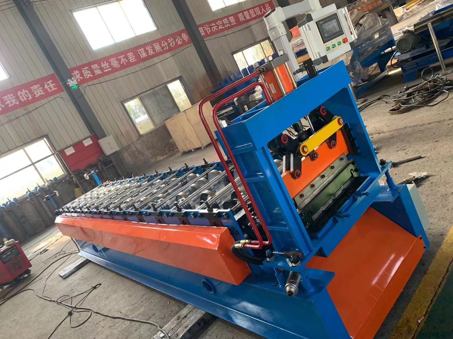 standing seam roll forming machine